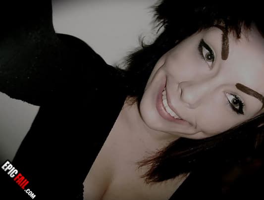 Clip: eyebrows Fail