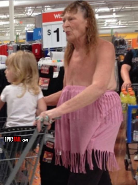Moment: epic Sexy Fashion Fail