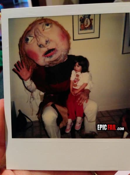 Caught on camera: family Photo FAIL