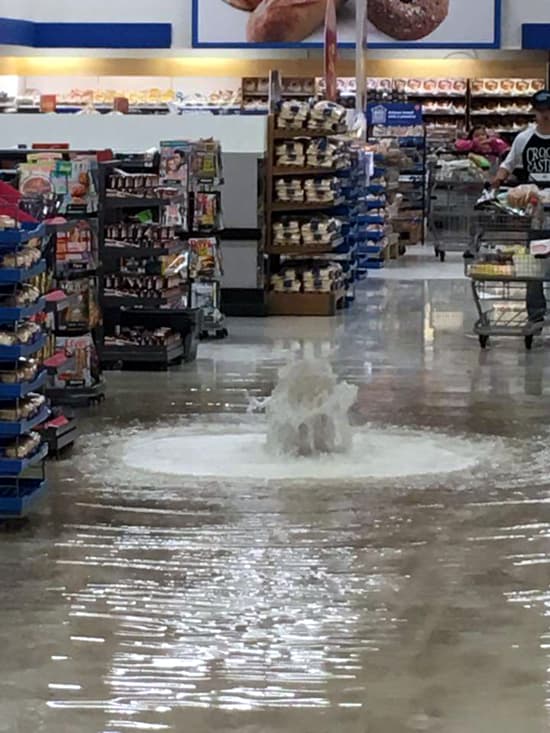 SLIGHT SPILL IN AISLES 1, 2, 3, 4, 5, 6, 7 — fail moment