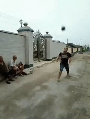 "THIS IS WHY I HAVE TRUST ISSUES"