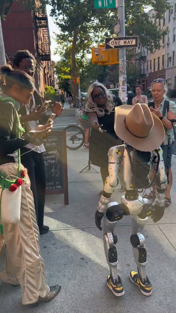 Moment: rIZZBOT WIN