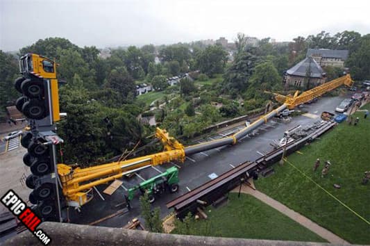Clip: epic Crane Fail