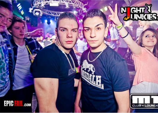 Moment: douchebags Fail