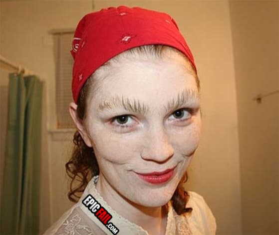 Moment: eyebrows FAIL