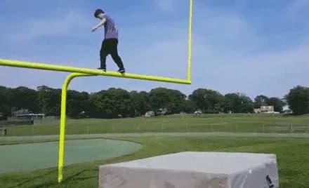 Billy doesn't understand how football works — fail moment