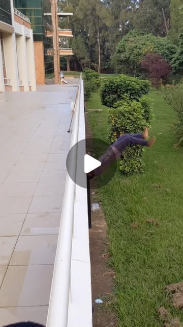 Clip: african Parkour FAIL