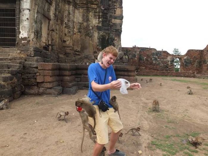 Billy's rabies story isn't as cool as you'd think — fail moment