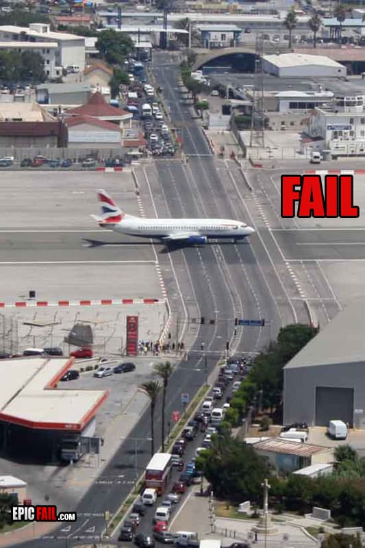 Moment: plane Landing FAIL