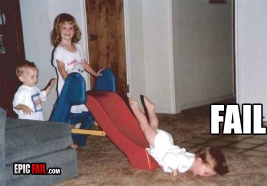 Moment: playtime Fail Slide Faceplant