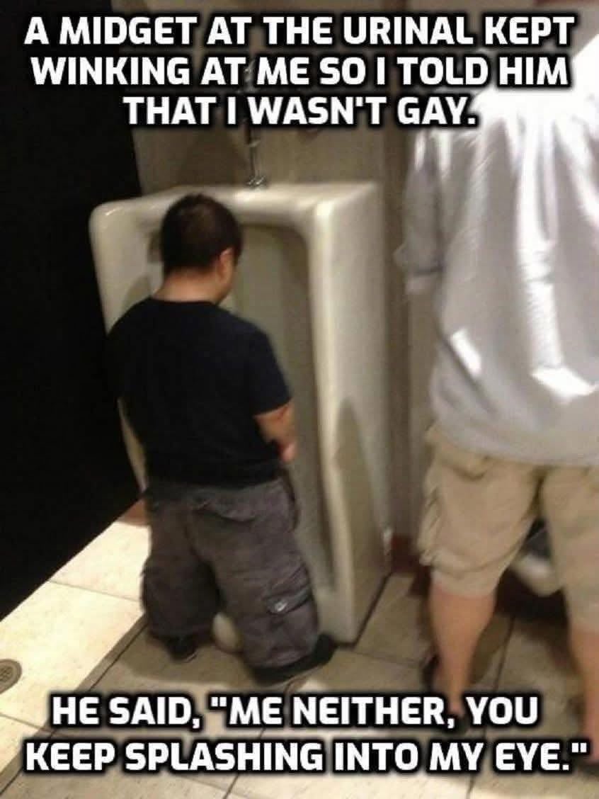 WHEN A LITTLE PERSON WINKS AT YOU IN THE BATHROOM — fail moment