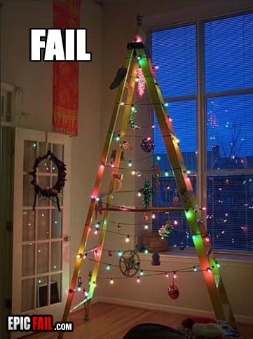 Moment: christmas Tree Fail