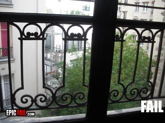Caught on camera: railing Design Fail