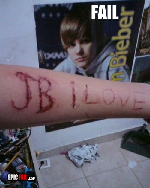 Caught on camera: justin Bieber Fan Fail