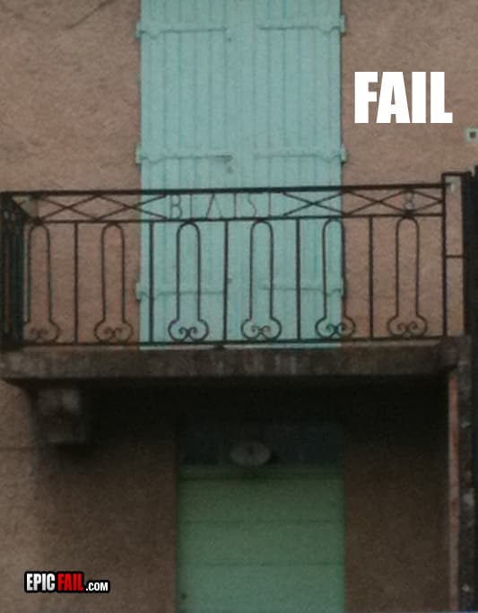 Caught on camera: fence Design Fail