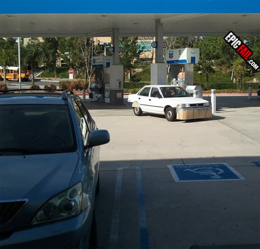 Moment: custom Car Mods Fail