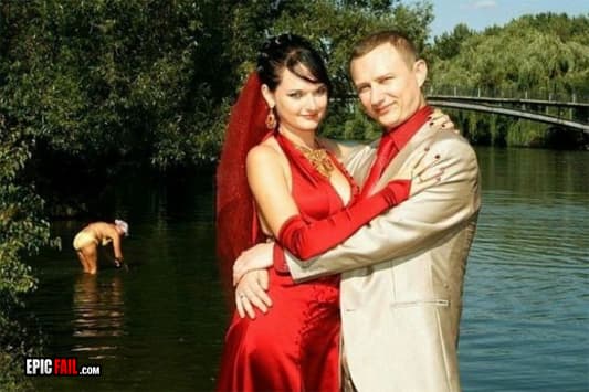 Scene: couple Photo Fail