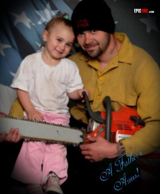 Watch: family Photo Fail