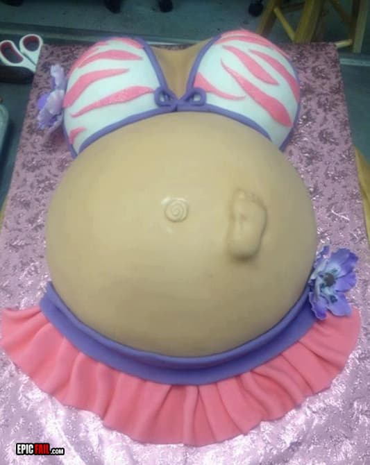 Moment: baby Shower Cake Fail