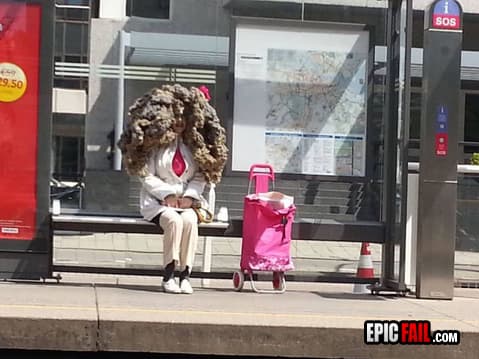 Moment: epic WTF Hairstyle FAIL