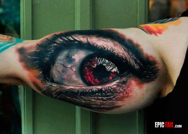 Caught on camera: wTF Tattoo Artist WIN
