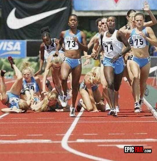 Caught on camera: blondes FAIL