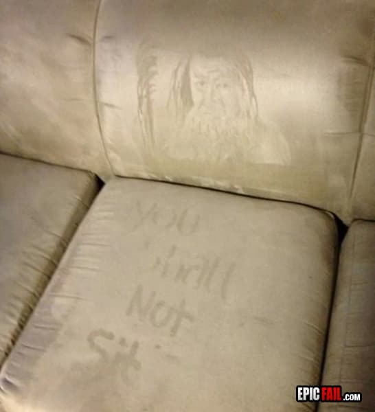Moment: couch Doodle WIN