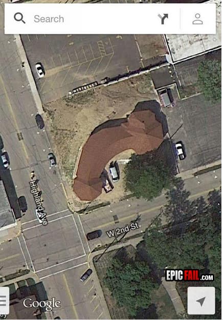 Watch: church FAIL / Troll Architect WIN