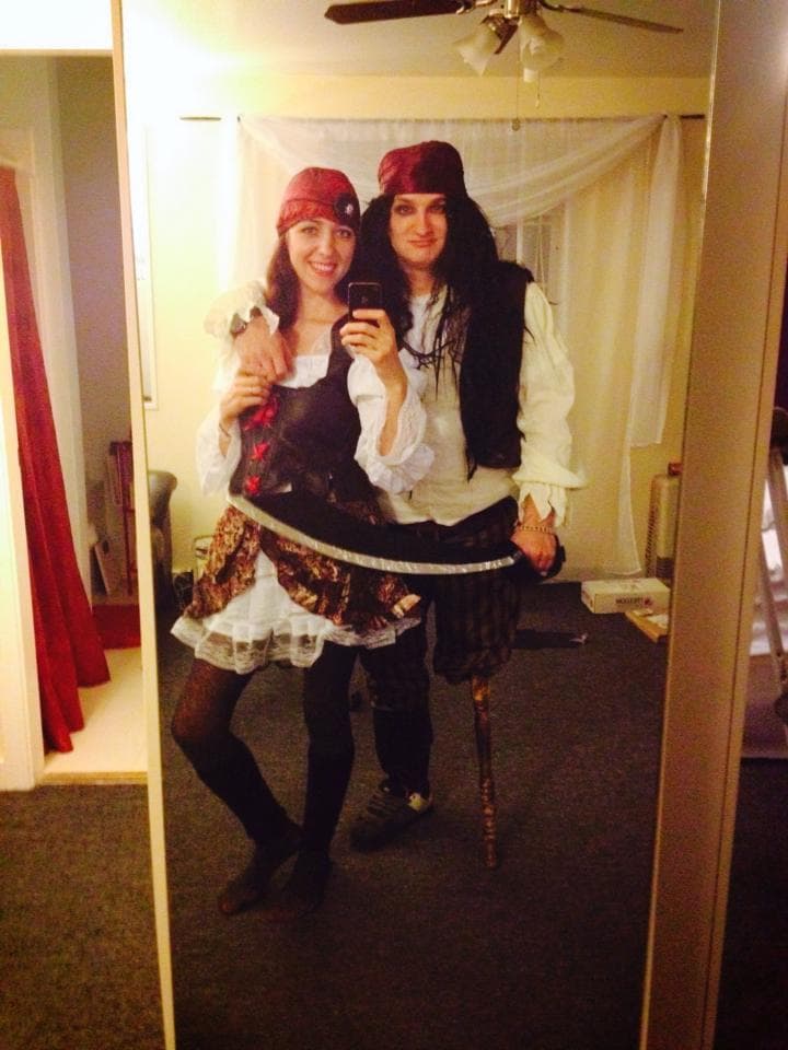 Caught on camera: amputee Pirate Costume WIN