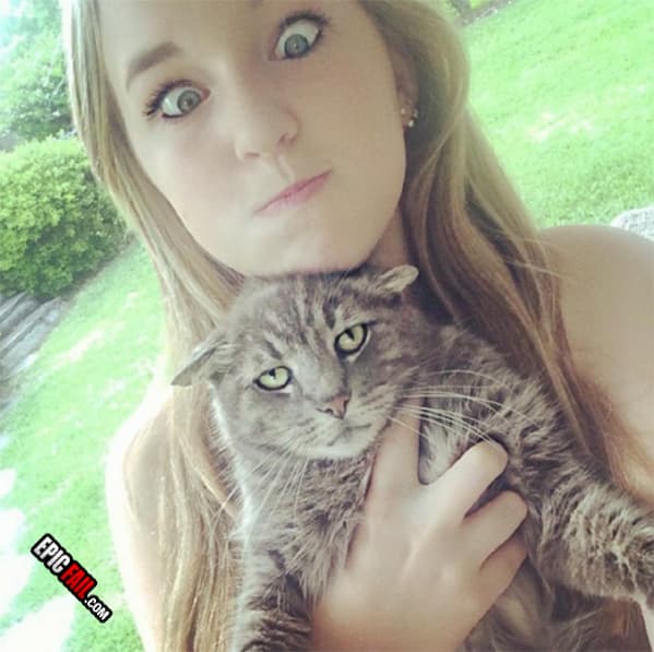 Caught on camera: amused Cat FAIL