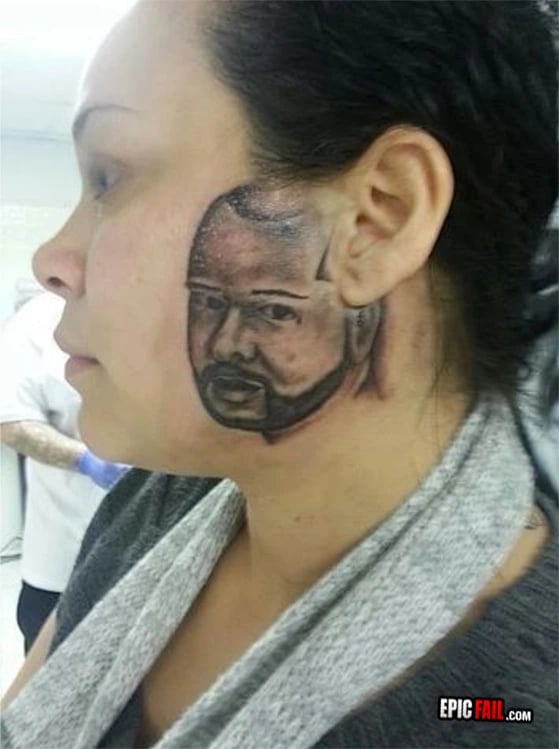 Moment: face Tattoo FAIL