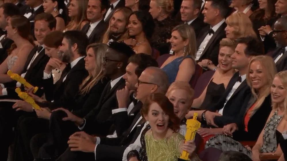 Emma Stone and Her Lego Award — fail moment